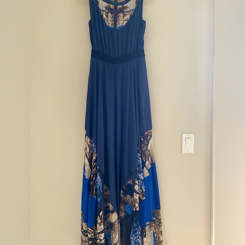 Unique BCBG maxi dress